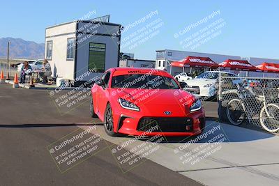 media/Nov-19-2022-Speed Ventures (Sat) [[eb5c8f9508]]/Around the Pits/Pre Grid Green/